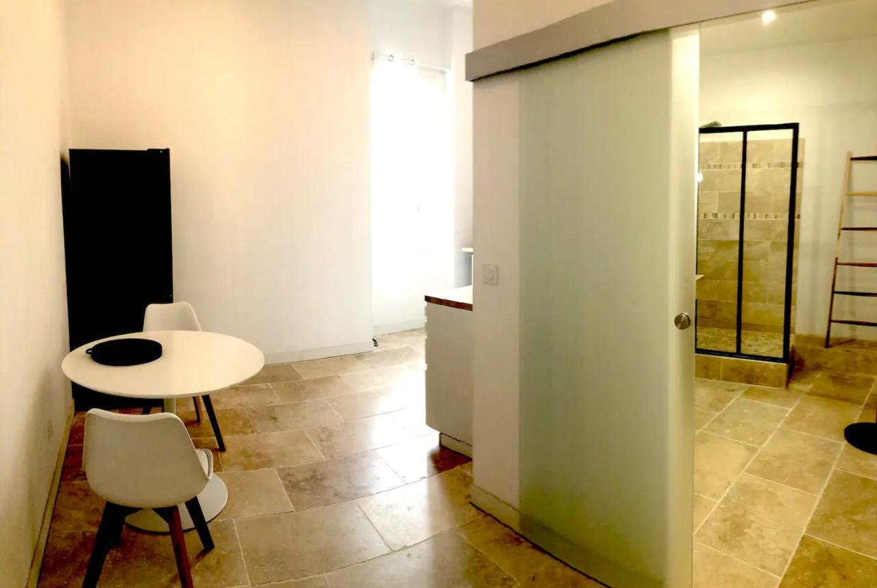 Nemausa Apartis Nimes Luaran gambar