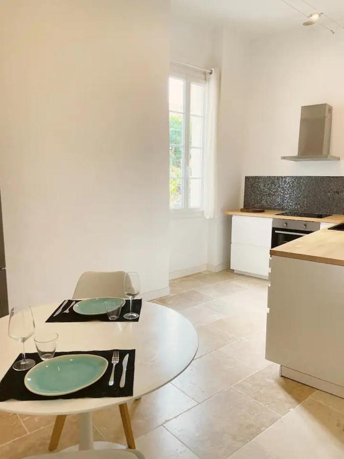 Nemausa Apartis Nimes Luaran gambar
