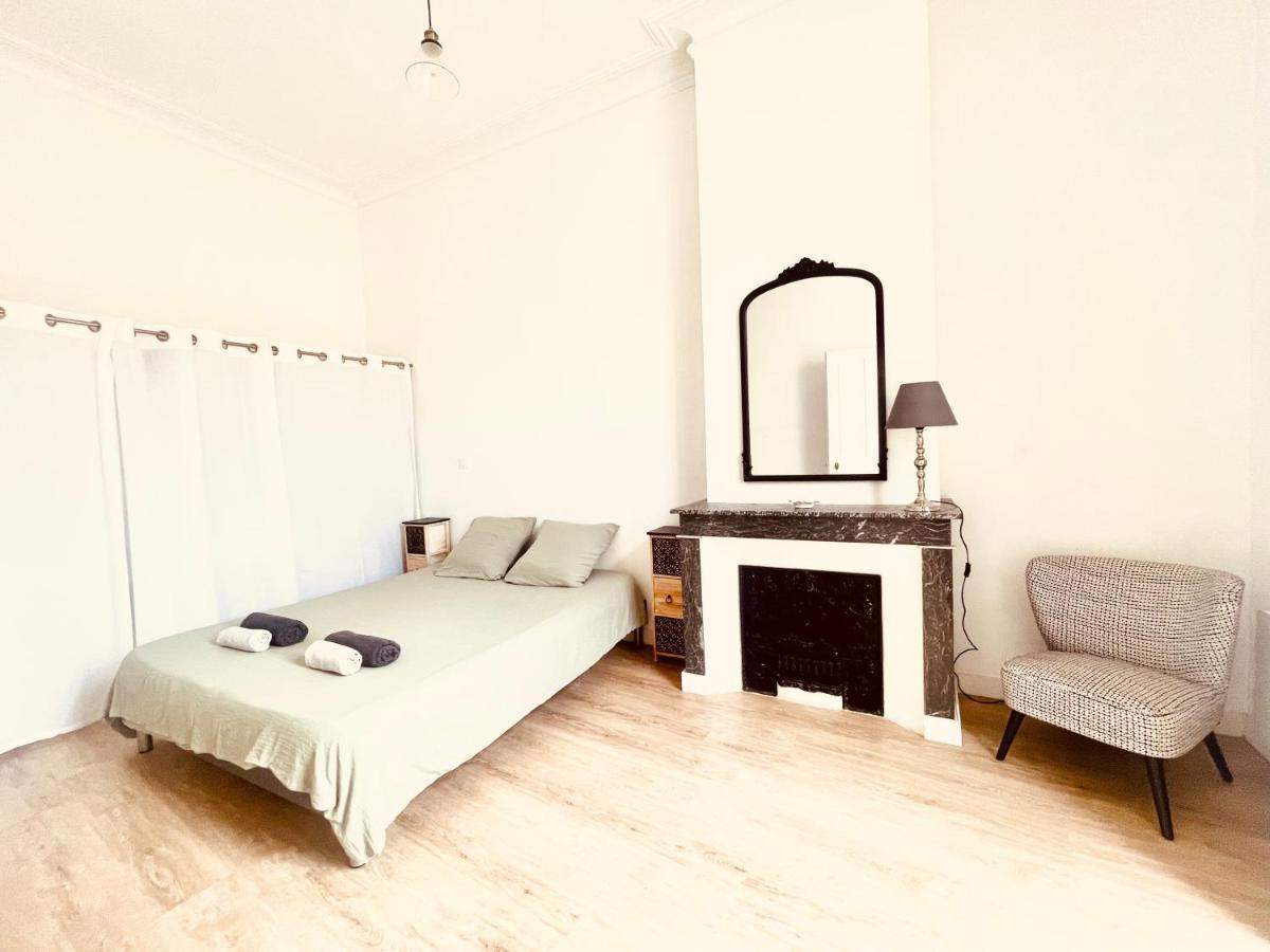 Nemausa Apartis Nimes Luaran gambar
