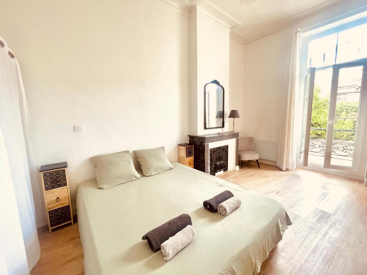 Nemausa Apartis Nimes Luaran gambar